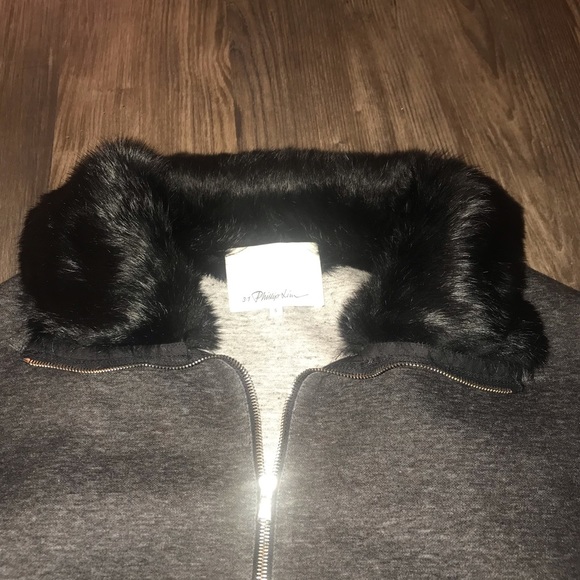 3.1 Phillip Lim Grey Coat with Fur Collar - Picture 4 of 8